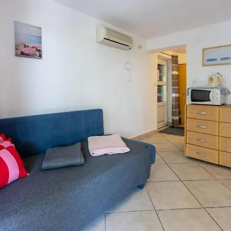 Awesome In With House Sea View شقة *